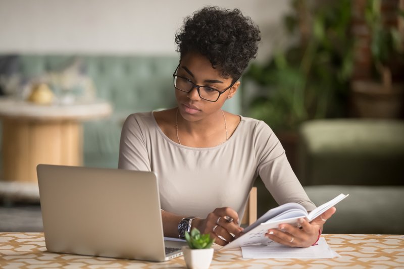 The smart business guide to a solopreneur two-bank strategy. Learn how to combine traditional and online banking for maximum business benefits.